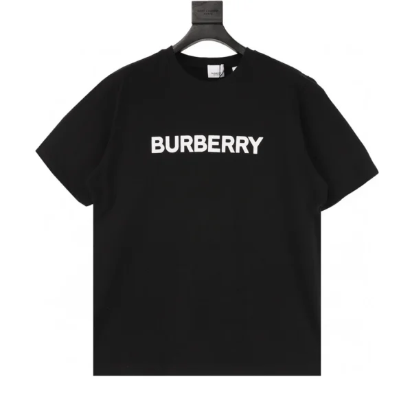 Burberry Logo Print T -Shirt